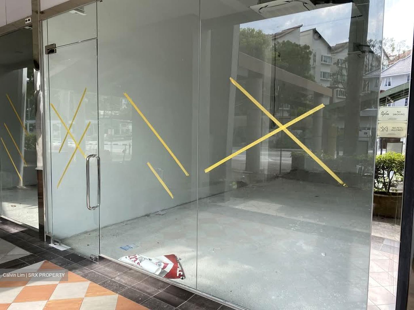 Eastwood Centre (D16), Retail #570526081